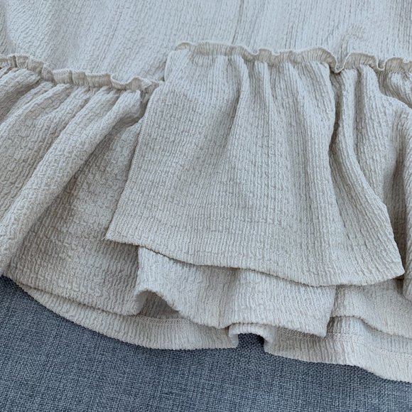 Aveology Cute Ruffled Blouse 22/24 Beige Textured Knit Top - Picture 7 of 12